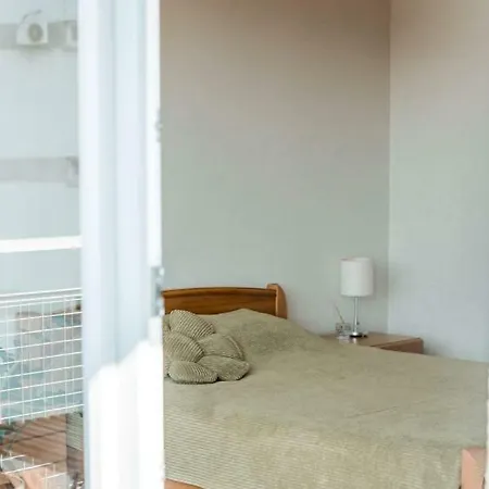 New Very Close To The Centre Apartment