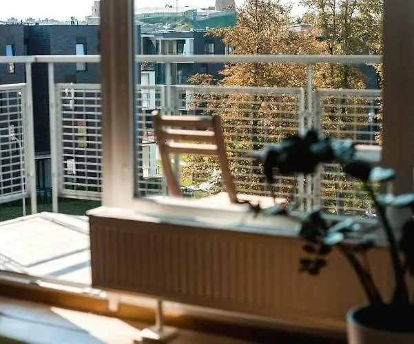 New Very Close To The Centre *