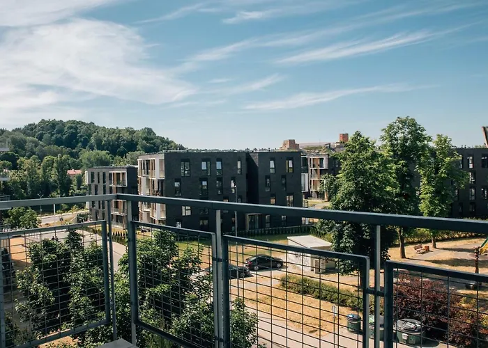 New Very Close To The Centre Butas *