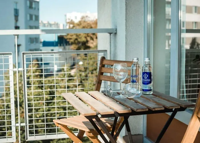 New Very Close To The Centre Butas